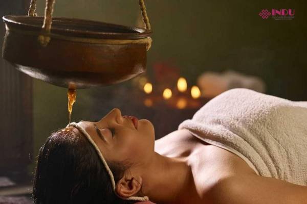 Sirodhara Treatment